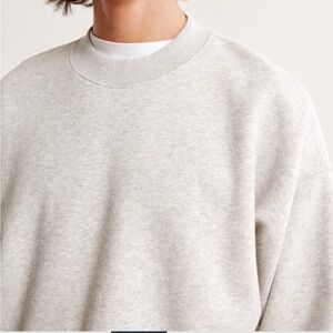 Abercrombie Essentials Crew Sweatshirt